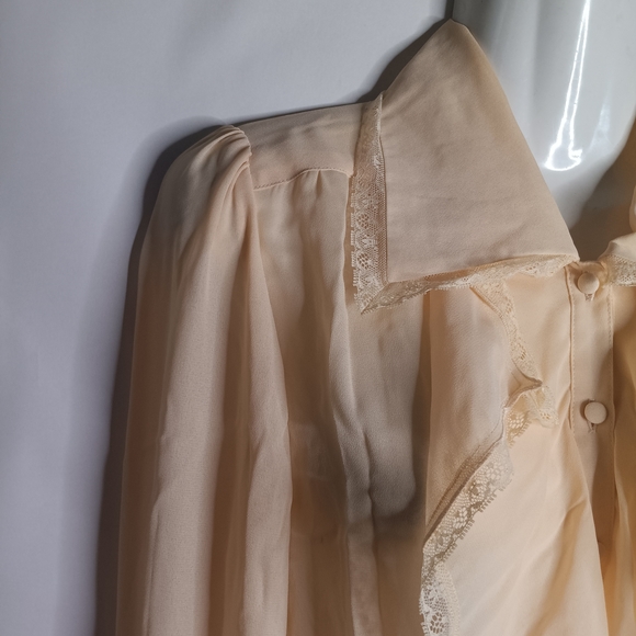 Metrostyle Cream Ruffle Front Blouse - Picture 9 of 13